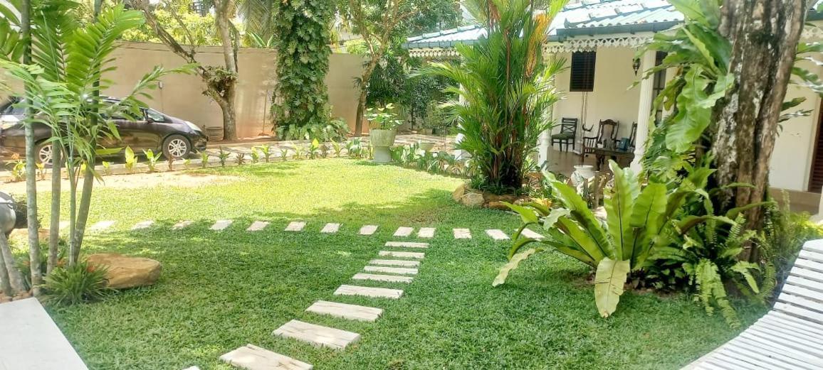 Thambara Villa Unawatuna Exterior foto